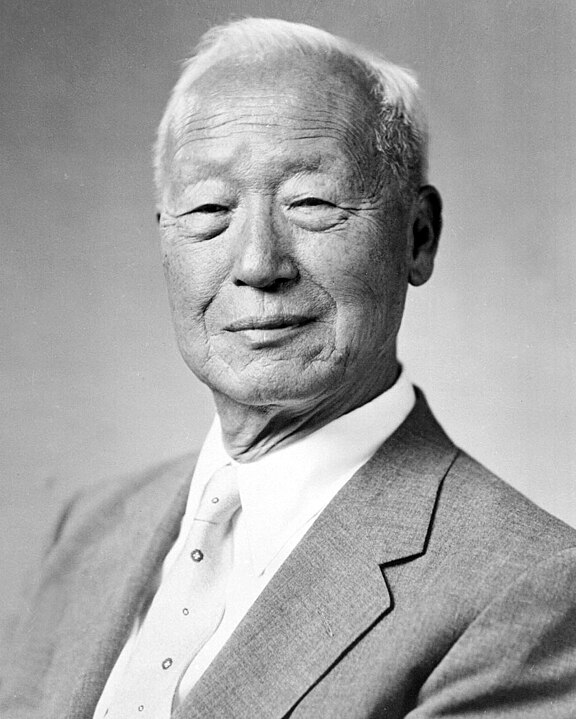 576px Rhee Syng Man in 1948
