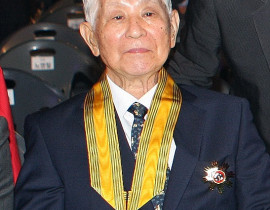 Park-Chul-Hee.jpg